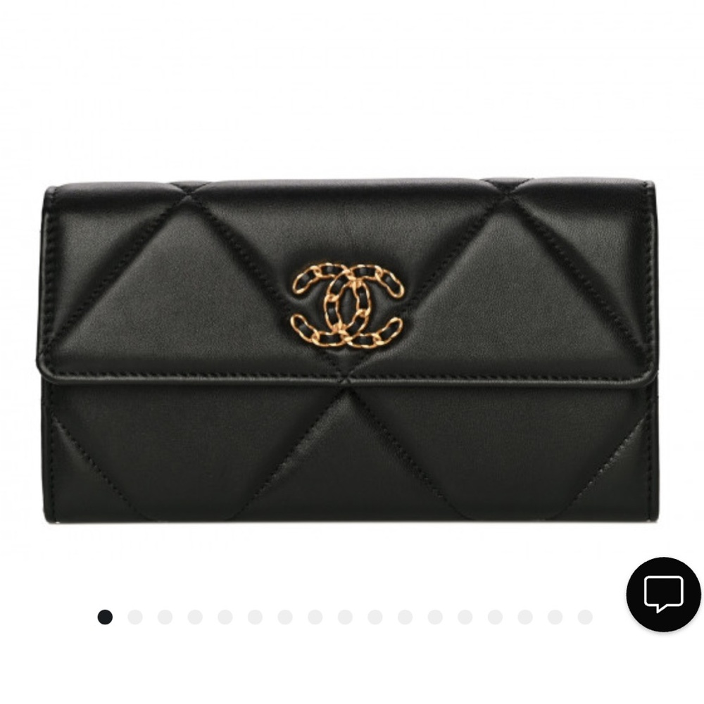Chanel 19 wallet